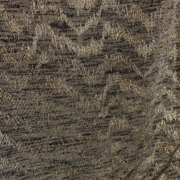 Vince Camuto Long sleeve ruched midi dress. Size 6 - Picture 7 of 8